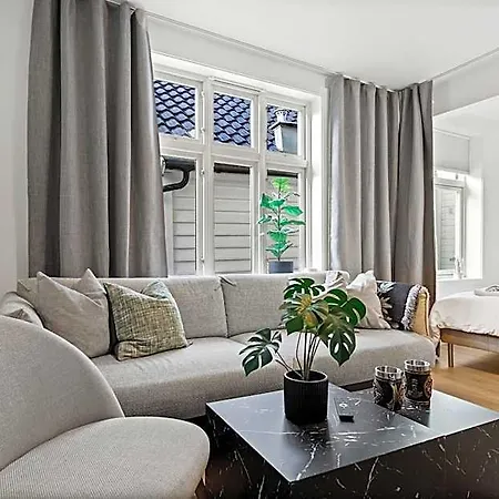 Homerentals - Behind Bryggen & Historic Cobblestone Streets - 2 Floor Renovated From February 2025 Apartmanhotel 3*