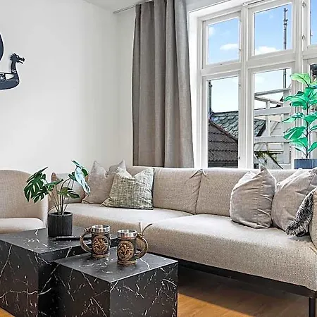 Homerentals - Behind Bryggen & Historic Cobblestone Streets - 2 Floor Renovated From February 2025 Apartmanhotel
