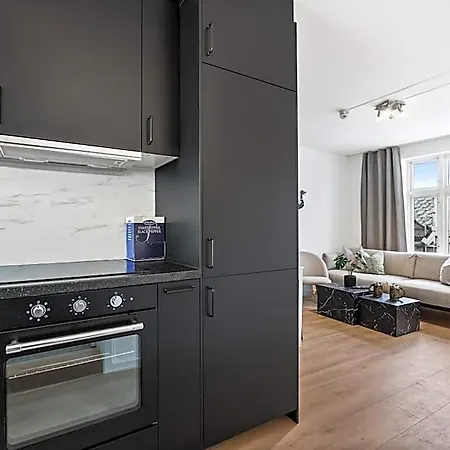 Apartmanhotel Homerentals - Behind Bryggen & Historic Cobblestone Streets - 2 Floor Renovated From February 2025 3*