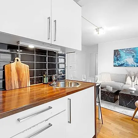 Homerentals - Behind Bryggen & Historic Cobblestone Streets - 2 Floor Renovated From February 2025 Bergen