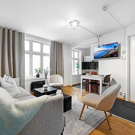 Apartmanhotel Homerentals - Behind Bryggen & Historic Cobblestone Streets - 2 Floor Renovated From February 2025