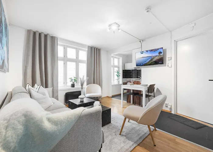 Homerentals - Behind Bryggen & Historic Cobblestone Streets - 2 Floor Renovated From February 2025 3*