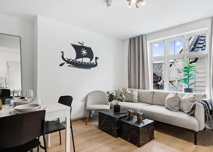 Homerentals - Behind Bryggen & Historic Cobblestone Streets - 2 Floor Renovated From February 2025 3* Bergen