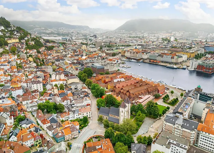 公寓式酒店 Homerentals - Behind Bryggen & Historic Cobblestone Streets - 2 Floor Renovated From February 2025 3*