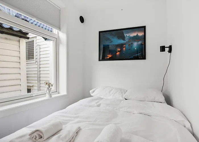 Homerentals - Behind Bryggen & Historic Cobblestone Streets - 2 Floor Renovated From February 2025 公寓式酒店