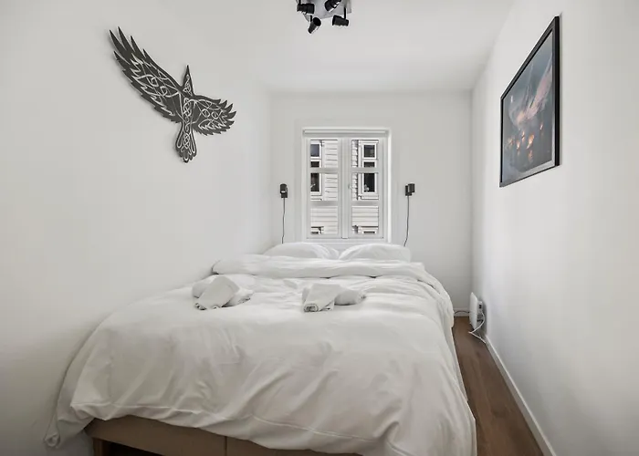 公寓式酒店 Homerentals - Behind Bryggen & Historic Cobblestone Streets - 2 Floor Renovated From February 2025 卑爾根